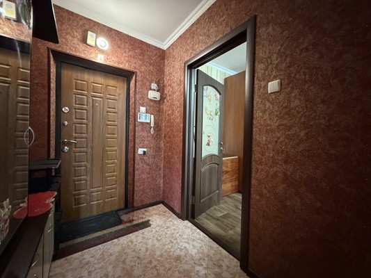 Продам однокомнатную (1-комн.) квартиру, 60 лет Октября ул, 25, Симферополь г