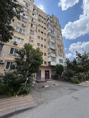 Продам однокомнатную (1-комн.) квартиру, 60 лет Октября ул, 25, Симферополь г