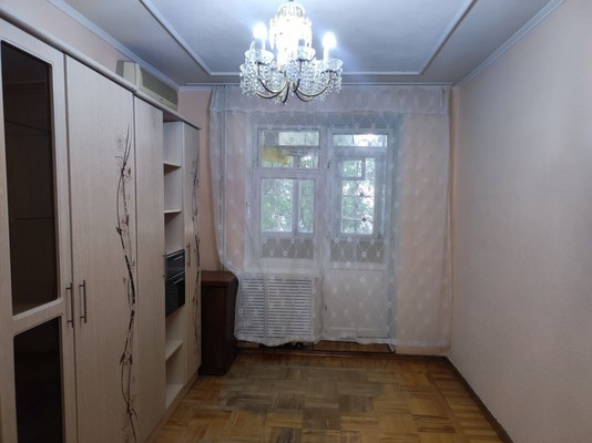 Продам двухкомнатную (2-комн.) квартиру, 16-я линия ул, 21/32, Ростов-на-Дону г