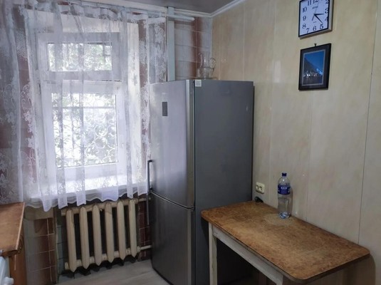 Продам двухкомнатную (2-комн.) квартиру, 16-я линия ул, 21/32, Ростов-на-Дону г