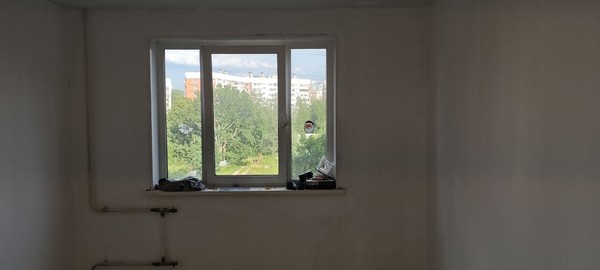 Продам трехкомнатную (3-комн.) квартиру, Новоколомяжский пр-кт, 12к2, Санкт-Петербург г