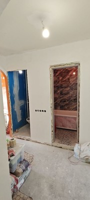 Продам трехкомнатную (3-комн.) квартиру, Новоколомяжский пр-кт, 12к2, Санкт-Петербург г
