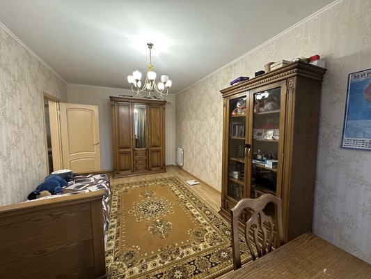 Продам многокомнатную квартиру, Молодежная ул, 76, Химки г