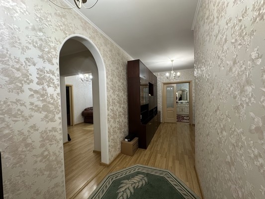 Продам многокомнатную квартиру, Молодежная ул, 76, Химки г