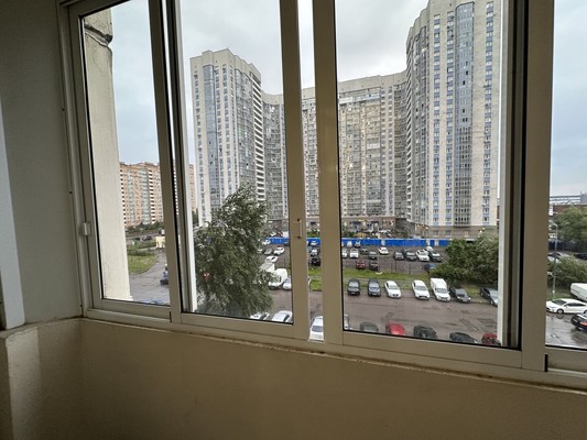 Продам многокомнатную квартиру, Молодежная ул, 76, Химки г