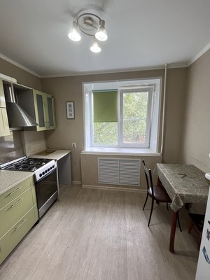 Сдам двухкомнатную (2-комн.) квартиру, Морская ул, 128, Волгодонск г