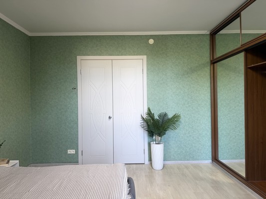 Продам трехкомнатную (3-комн.) квартиру, Седова ул, 70, Санкт-Петербург г