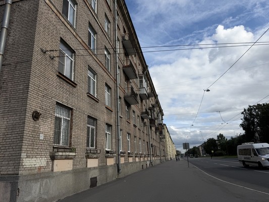 Продам трехкомнатную (3-комн.) квартиру, Седова ул, 70, Санкт-Петербург г
