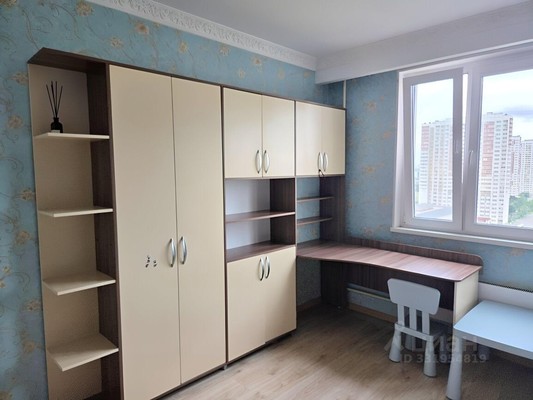 Продам трехкомнатную (3-комн.) квартиру, Преображенская ул, 9, Люберцы г