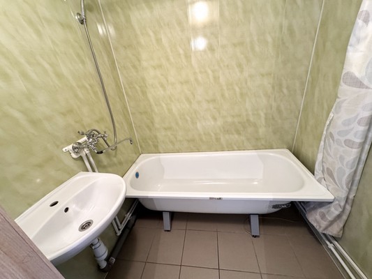 Продам однокомнатную (1-комн.) квартиру, Вишерская ул, 24, Шушары п
