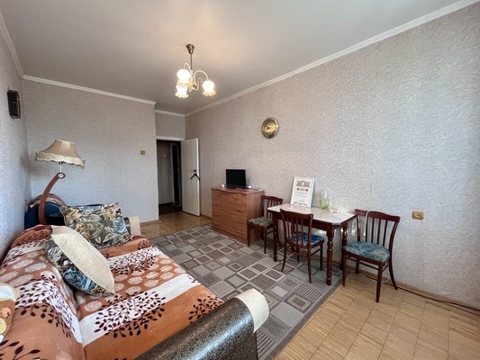 Продам однокомнатную (1-комн.) квартиру, Большевистский пер, 3А, Дмитров г