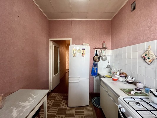 Продам однокомнатную (1-комн.) квартиру, Большевистский пер, 3А, Дмитров г
