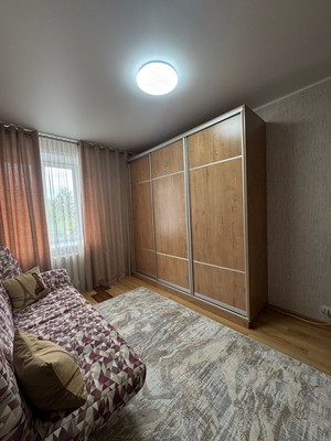 Продам двухкомнатную (2-комн.) квартиру, Порфирьева ул, 2, Ишим г