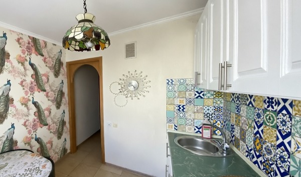 Продам двухкомнатную (2-комн.) квартиру, Гагарина ул, 50, Чехов г