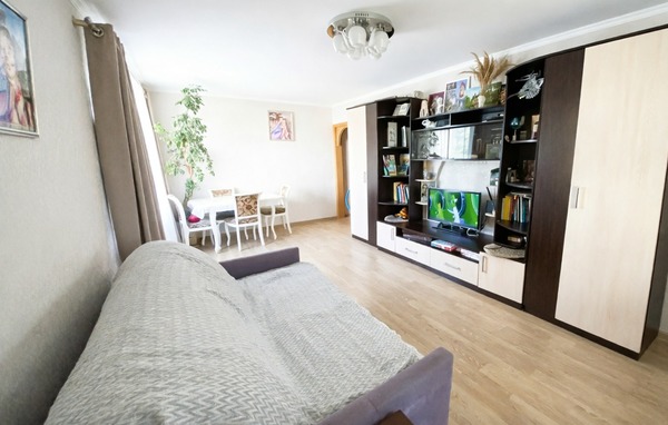 Продам двухкомнатную (2-комн.) квартиру, Гагарина ул, 50, Чехов г