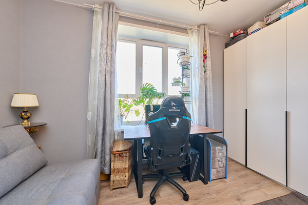 Продам трехкомнатную (3-комн.) квартиру, Уинская ул, 66, Пермь г