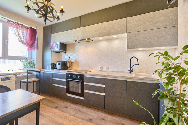 Продам трехкомнатную (3-комн.) квартиру, Уинская ул, 66, Пермь г