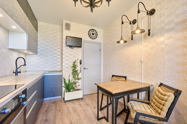 Продам трехкомнатную (3-комн.) квартиру, Уинская ул, 66, Пермь г
