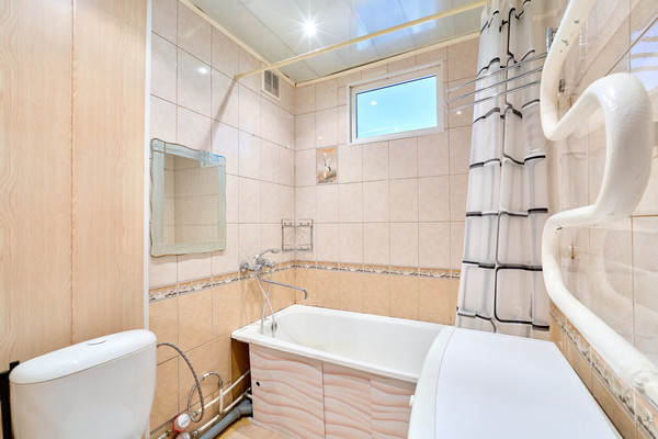 Продам однокомнатную (1-комн.) квартиру, Гагарина б-р, 62ка, Пермь г