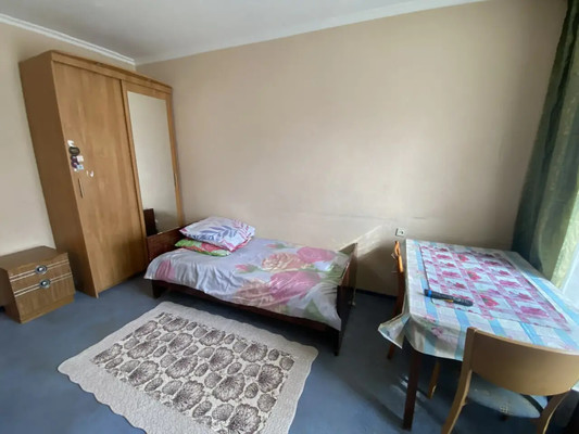 Продам многокомнатную квартиру, Интернациональная ул, 41, Нижневартовск г