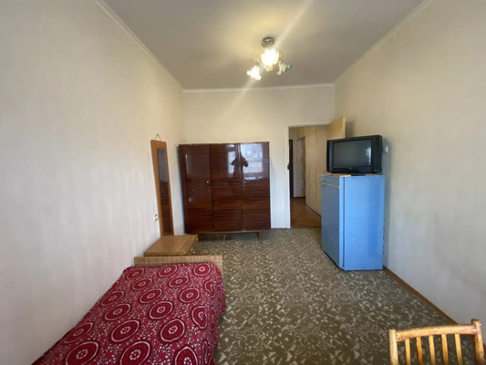 Продам многокомнатную квартиру, Интернациональная ул, 41, Нижневартовск г