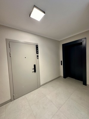 Продам двухкомнатную (2-комн.) квартиру, Азата Аббасова ул, 16, Казань г