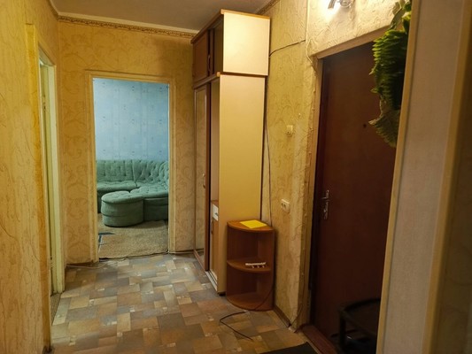 Продам двухкомнатную (2-комн.) квартиру, 60 лет Октября ул, 21, Симферополь г