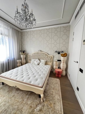 Продам двухкомнатную (2-комн.) квартиру, Павловский б-р, 1к1, Новинки д