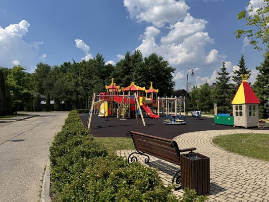 Продам двухкомнатную (2-комн.) квартиру, Павловский б-р, 1к1, Новинки д