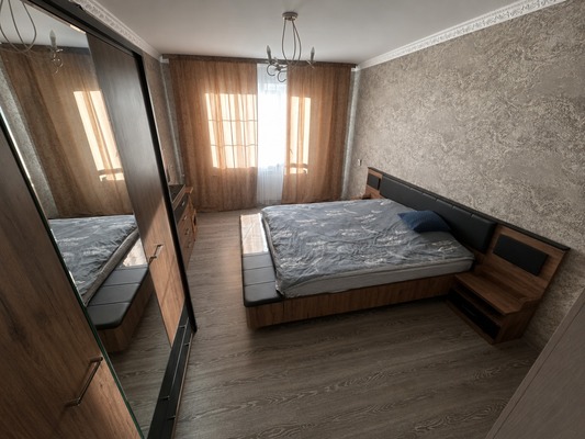 Продам трехкомнатную (3-комн.) квартиру, Л.Шевцовой б-р, 19, Калининград г