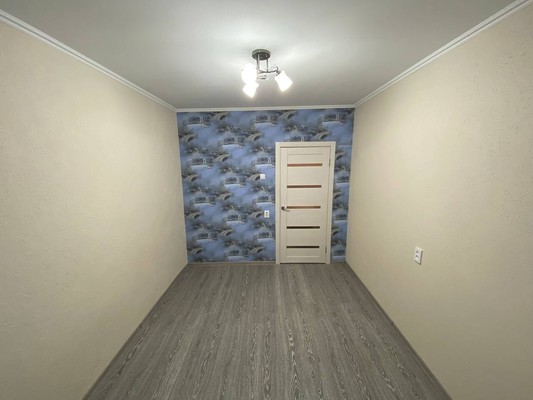 Продам трехкомнатную (3-комн.) квартиру, Л.Шевцовой б-р, 19, Калининград г