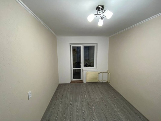 Продам трехкомнатную (3-комн.) квартиру, Л.Шевцовой б-р, 19, Калининград г