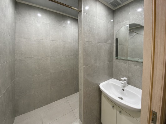 Продам трехкомнатную (3-комн.) квартиру, Л.Шевцовой б-р, 19, Калининград г