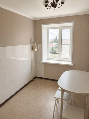 Продам трехкомнатную (3-комн.) квартиру, Свердлова ул, 10, Ишим г