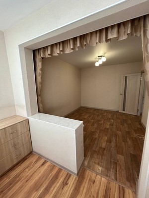 Продам однокомнатную (1-комн.) квартиру, Бела Куна ул, 1, Симферополь г