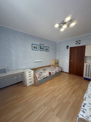 Сдам трехкомнатную (3-комн.) квартиру, Туристская ул, 15к1, Санкт-Петербург г