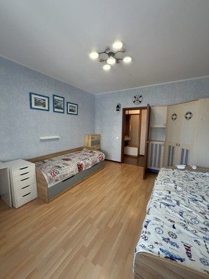 Сдам трехкомнатную (3-комн.) квартиру, Туристская ул, 15к1, Санкт-Петербург г