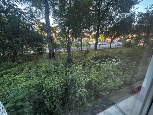 Продам двухкомнатную (2-комн.) квартиру, Летняя ул, 52, Калининград г