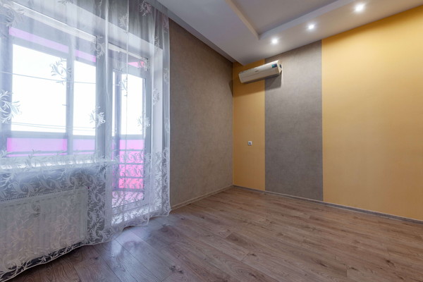 Продам трехкомнатную (3-комн.) квартиру, Шоссе в Лаврики ул, 89, Мурино п