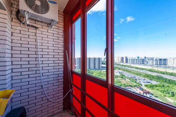 Продам трехкомнатную (3-комн.) квартиру, Шоссе в Лаврики ул, 89, Мурино п
