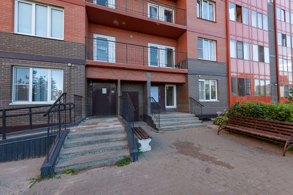 Продам трехкомнатную (3-комн.) квартиру, Шоссе в Лаврики ул, 89, Мурино п