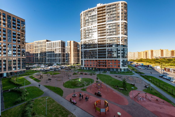 Продам однокомнатную (1-комн.) квартиру, Тихая ул, 3к1, Бугры п