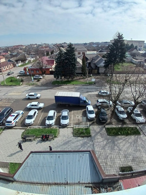 Продам трехкомнатную (3-комн.) квартиру, Ленина пр-кт, 61, Баксан г