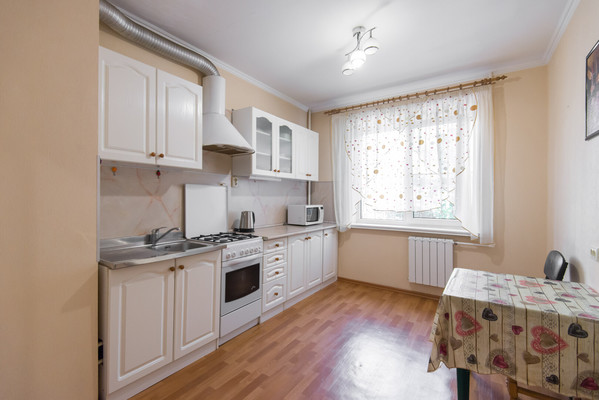 Продам трехкомнатную (3-комн.) квартиру, Еременко ул, 66/7, Ростов-на-Дону г