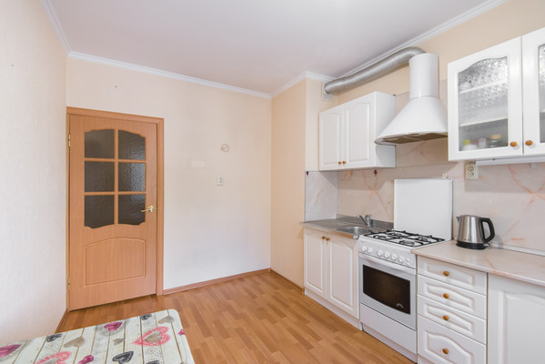 Продам трехкомнатную (3-комн.) квартиру, Еременко ул, 66/7, Ростов-на-Дону г