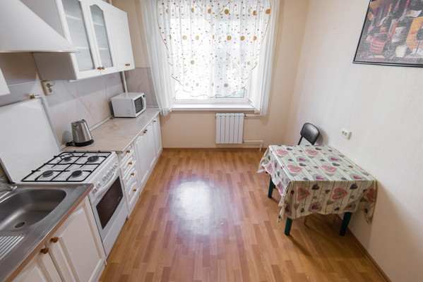 Продам трехкомнатную (3-комн.) квартиру, Еременко ул, 66/7, Ростов-на-Дону г