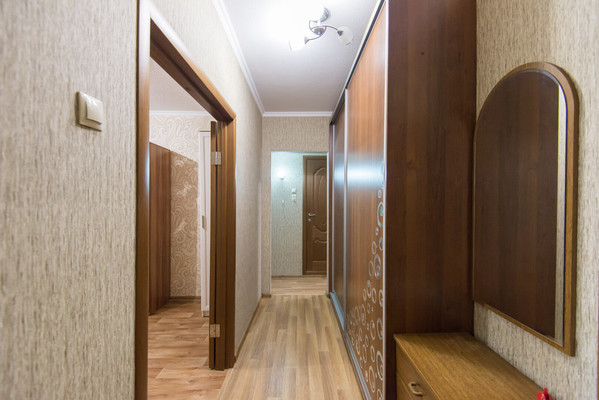 Продам трехкомнатную (3-комн.) квартиру, Еременко ул, 66/7, Ростов-на-Дону г