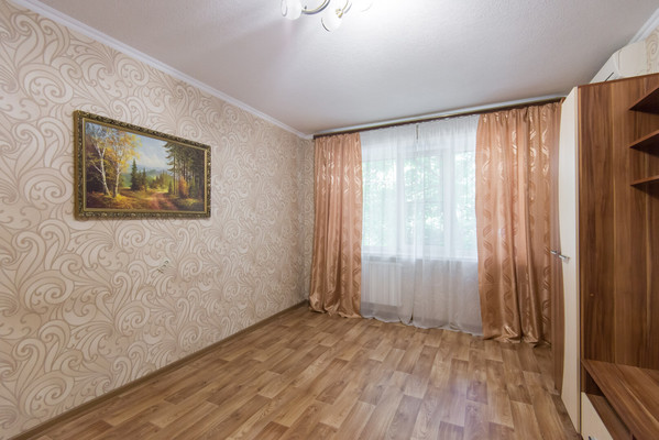 Продам трехкомнатную (3-комн.) квартиру, Еременко ул, 66/7, Ростов-на-Дону г