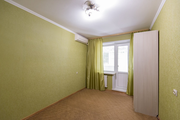 Продам трехкомнатную (3-комн.) квартиру, Еременко ул, 66/7, Ростов-на-Дону г