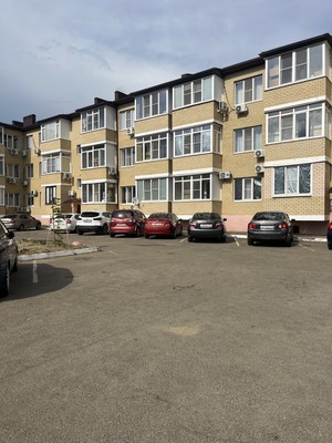 Продам однокомнатную (1-комн.) квартиру, им. Ивана Рослого ул, 8, Краснодар г